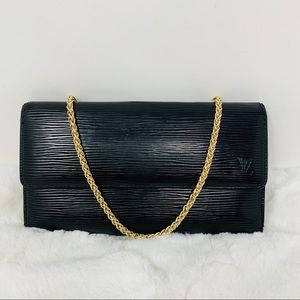 Authentic Louis Vuitton Epi International Wallet